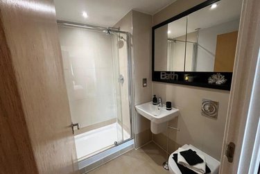 2 bed flat, Mackenzie House, Clarence Dock, Leeds, LS101PU - Image 10