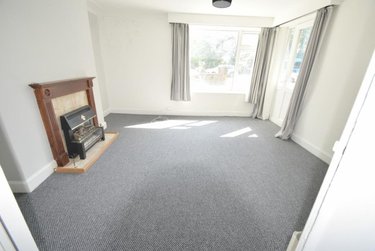 2 bed flat, Ghyll Lodge, Bingley, Bradford, BD161NH - Image 1