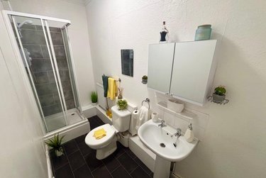 1 bed studio, Virginia House, Headingley, Leeds, LS62BR - Image 5