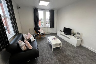 2 bed flat, Cardigan Road, Burley, Leeds, LS61LU - Image 6