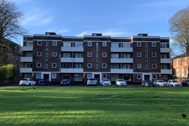 1 bed studio, Cumberland Court, Burley, Leeds, LS63BN - Image 6