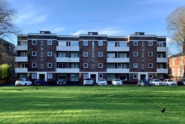 1 bed studio, Cumberland Court, Burley, Leeds, LS63BN - Image 7