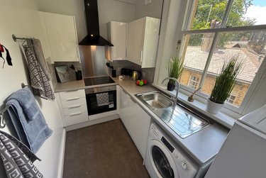 2 bed flat, Ridgeway House, Rampart Road, Leeds, LS62DZ - Image 4