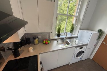 2 bed flat, Ridgeway House, Rampart Road, Leeds, LS62DZ - Image 7
