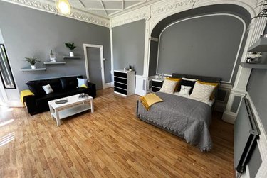 1 bed studio, Virginia House, Headingley, Leeds, LS62BR - Image 1