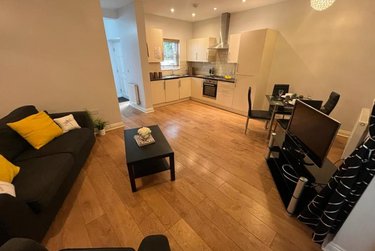 2 bed flat, 9 North Grange Road, Headingley, Leeds, LS62BR - Image 13