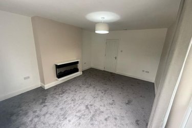 2 bed flat, Ghyll Lodge, Bingley, Bradford, BD161NH - Image 3