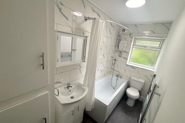 2 bed flat, Ghyll Lodge, Bingley, Bradford, BD161NH - Image 7