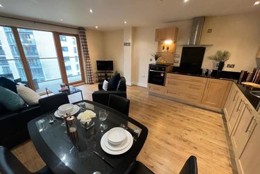 2 bed flat, Mackenzie House, Clarence Dock, Leeds, LS101PJ - Image 7