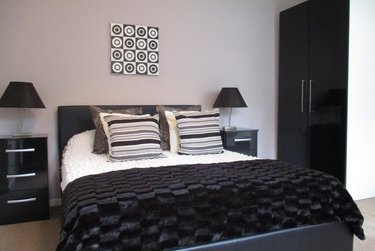 2 bed house, Station Parade, Kirkstall, Leeds, LS53HG - Image 4