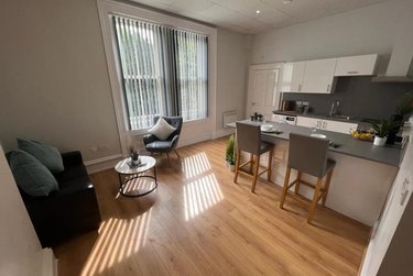 1 bed flat, Ridgeway House, Rampart Road, Leeds, LS62DZ - Image 1