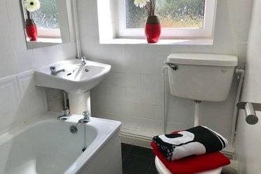 1 bed studio, Cumberland Court, Burley, Leeds, LS63BN - Image 4