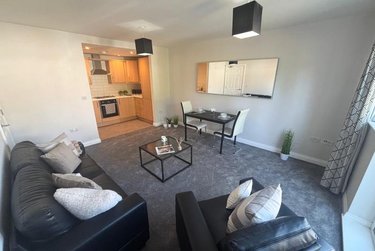 2 bed flat, 28 Old Oak Drive, West park, Leeds, LS165HB - Image 4
