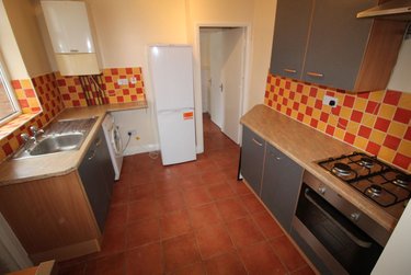 2 bed flat, Lavender Gardens, Jesmond, Newcastle, NE23DE - Image 3