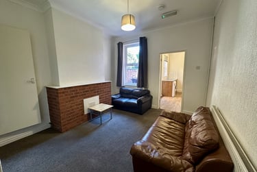 2 bed house, Grasmere Street, City Centre, Leicester, LE27FS - Image 1