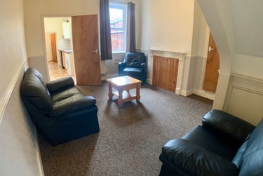 2 bed house, Jarrom Street, City Centre, Leicester, LE27DF - Image 1