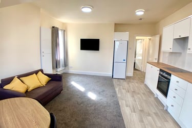 3 bed flat, St James Road, Highfields, Leicester, LE21HQ - Image 2