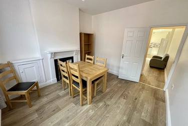 2 bed house, Wolverton Road, City Centre, Leicester, LE32AJ - Image 2
