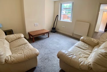 2 bed flat, Hazel Street, City Centre, Leicester, LE27JN - Image 2