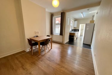 3 bed house, Herschell Street, Victoria Park, Leicester, LE21LE - Image 3