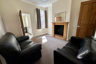 2 bed house, Luther Street, City Centre, Leicester, LE30QG - Image 2