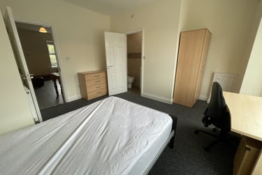 2 bed flat, Lorne Road, Clarendon Park, Leicester, LE21YG - Image 4