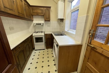 2 bed house, Knighton Fields Road East, Knighton, Leicester, LE26DP - Image 4