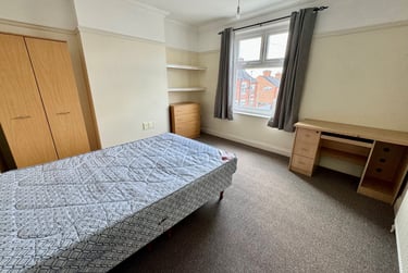 2 bed house, Knighton Fields Road East, Knighton, Leicester, LE26DR - Image 4