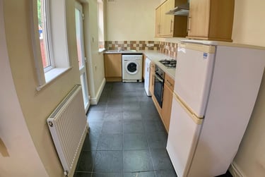 2 bed house, Western Road, City Centre, Leicester, LE30ED - Image 4