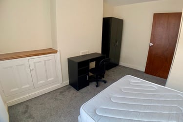 2 bed flat, Hazel Street, City Centre, Leicester, LE27JN - Image 4