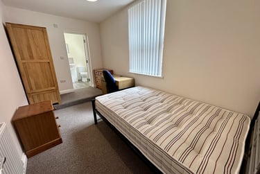 2 bed flat, Lorne Road, Clarendon Park, Leicester, LE21YG - Image 6