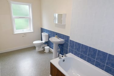 2 bed house, Knighton Fields Road East, Knighton, Leicester, LE26DR - Image 6