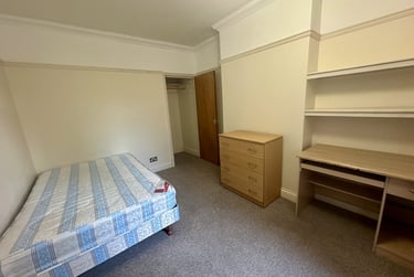 4 bed house, Knighton Fields Road East, Knighton, Leicester, LE26DR - Image 7