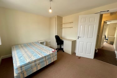 4 bed house, Knighton Fields Road East, Knighton, Leicester, LE26DP - Image 9