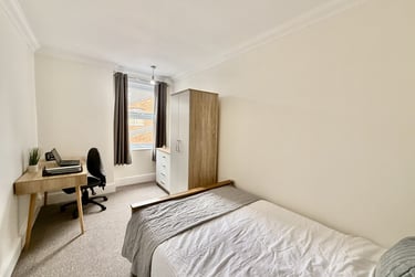 4 bed house, Harrow Road, City Centre, Leicester, LE30JZ - Image 11