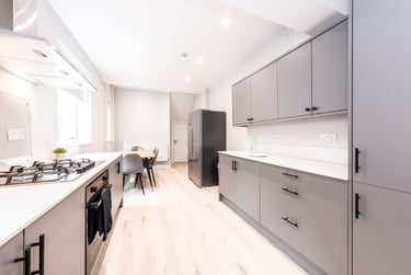 5 bed house, Knighton Fields Road East, Knighton, Leicester, LE26DP - Image 3