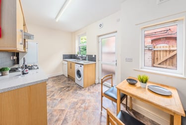 3 bed house, Tudor Road, City Centre, Leicester, LE35JF - Image 2