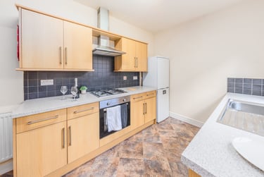 3 bed house, Tudor Road, City Centre, Leicester, LE35JF - Image 3