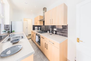 3 bed house, Howard Road, Clarendon Park, Leicester, LE21XP - Image 4