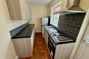 2 bed house, Knighton Fields Road East, Knighton, Leicester, LE26DP - Image 5