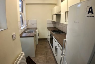 3 bed house, Queens Road, Clarendon Park, Leicester, LE23FN - Image 3