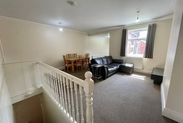 2 bed flat, Stretton Road, City Centre, Leicester, LE36BN - Image 1