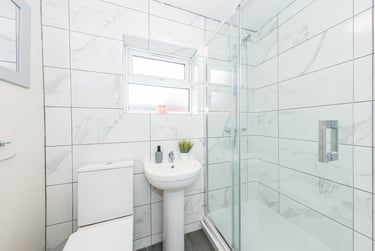 5 bed house, Knighton Fields Road East, Knighton, Leicester, LE26DP - Image 7