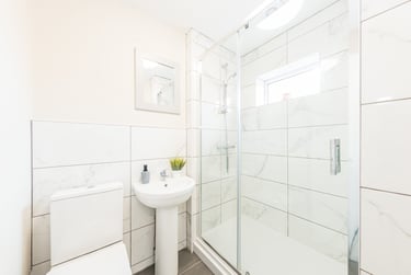 5 bed house, Knighton Fields Road East, Knighton, Leicester, LE26DP - Image 8