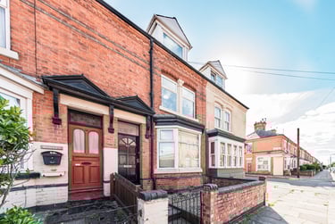 5 bed house, Knighton Fields Road East, Knighton, Leicester, LE26DP - Image 1