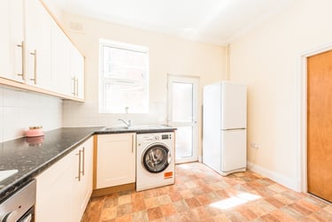 3 bed house, Tyndale Street, City Centre, Leicester, LE30QP - Image 3