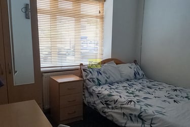 8 bed house, Tiverton Road, Selly Oak, Birmingham, B296BU - Image 1