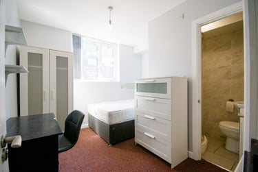 7 bed house, Dawlish Road, Selly Oak, Birmingham, B297AT - Image 4