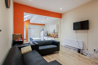 5 bed house, Croydon Road, Selly Oak, Birmingham, B297BP - Image 1