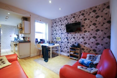 5 bed house, Harrow Road, Selly Oak, Birmingham, B297DN - Image 1